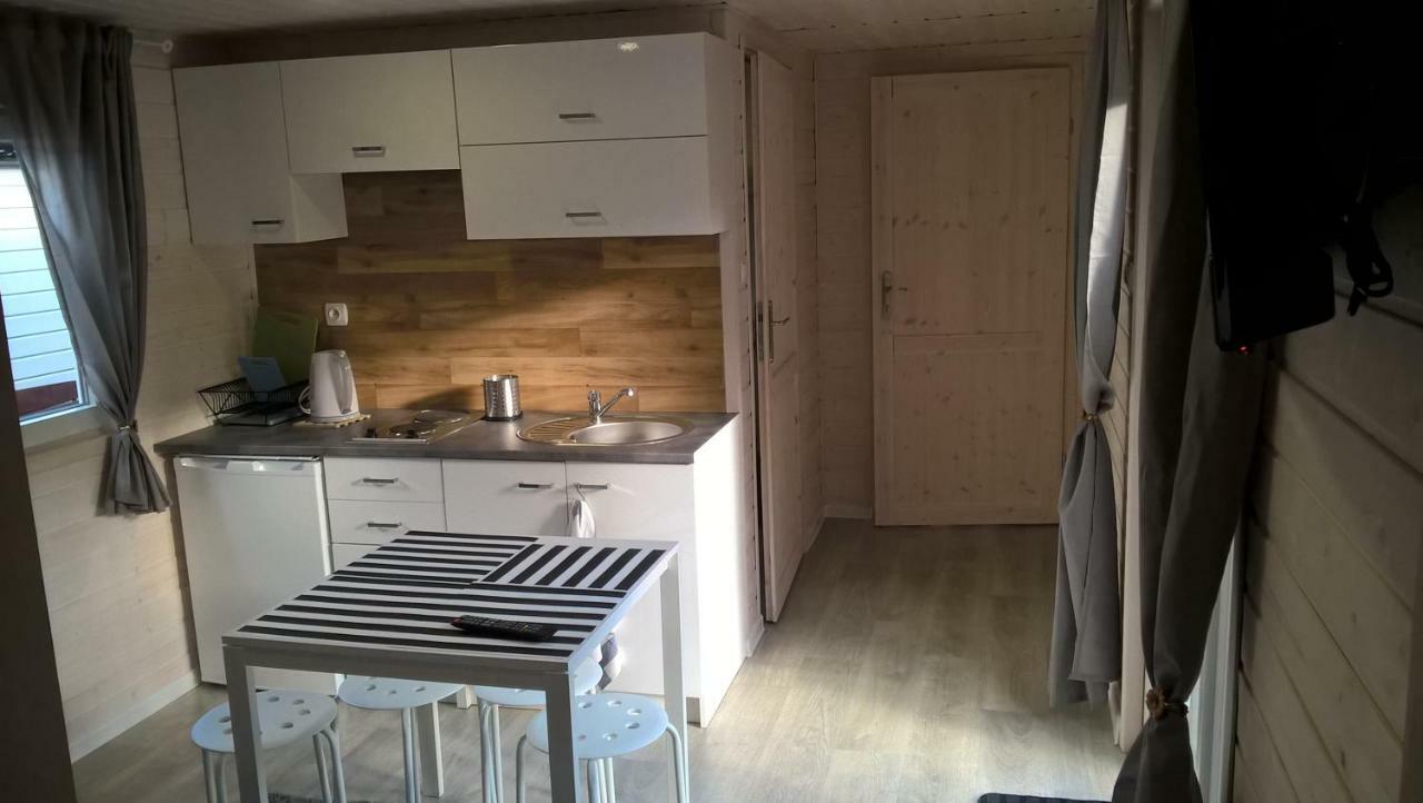 Appartement Kamien Baltyku à Debina  Extérieur photo