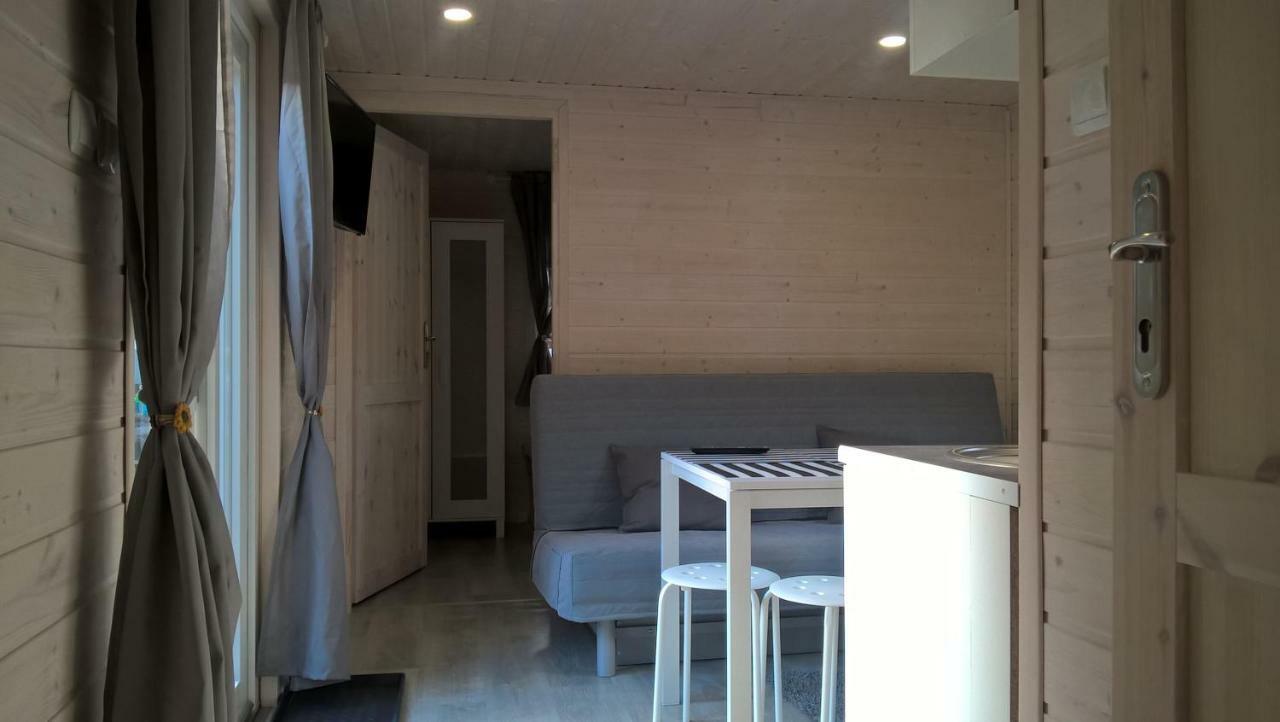 Appartement Kamien Baltyku à Debina  Extérieur photo